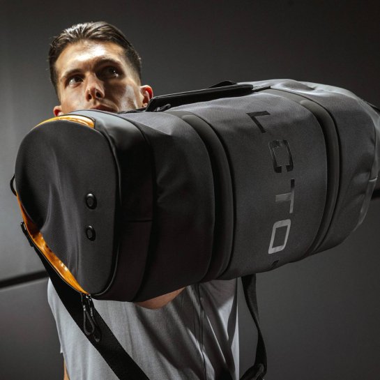 Bolsa de gimnasio Lacertosus: técnica, resistente, elegante