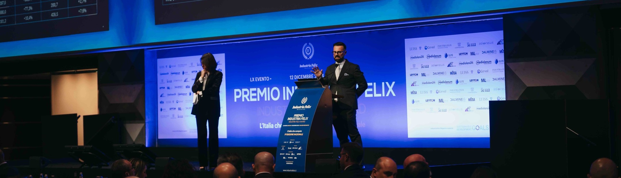 Il palco di Industria Felix a Palazzo Mezzanotte