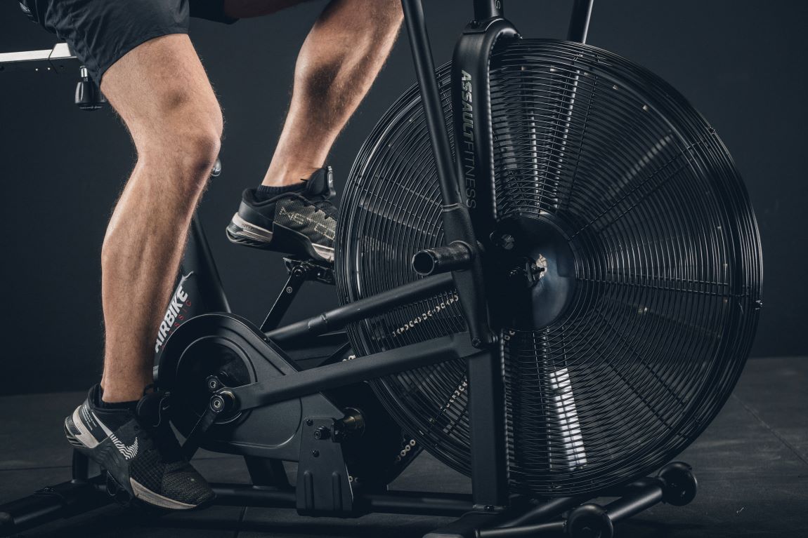 Allenamento cardio con Assault AirBike