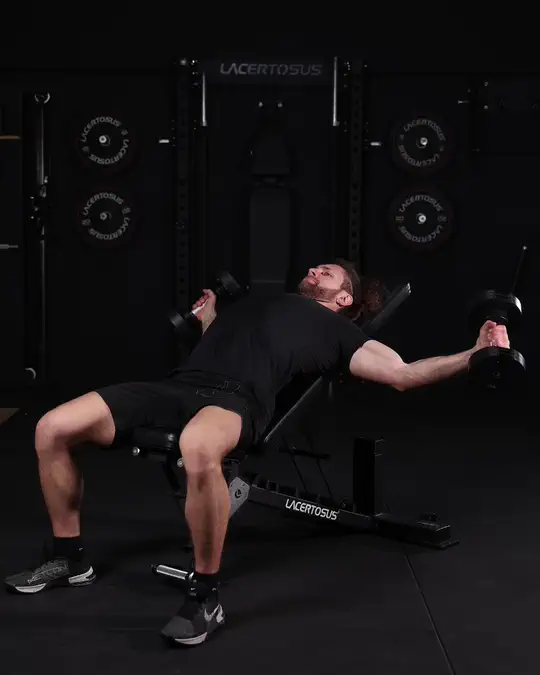 Écarté avec haltères